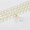 Naszyjniki wiszące wspaniałe wielowarstwowe imitacja Pearl Pearl Choker for Women Jewelry Nieregularne perły Modne naszyjnik ślubny 231130