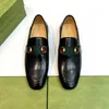 トップメンデザイナードレスシューズメンズスプリングウェディングファッションオフィス高品質のレザー快適なビジネスマンフォーマルシューズ2023男性靴サイズ38-45