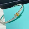 Caixa azul Designer clássico pulseira TF top Precisão e separação de cores de diamante de linha única minimalista para mulheres jovens elegante requintado personalizado versátil