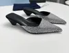 最高品質の最新の本物の革の新しいファッションサンダルレディースフルダイヤモンドデザイナーポンプシューズスリッパレディポイントピープトゥーディールエレガントな黒トライアングルヒール