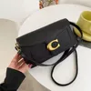 Omuz Çantaları Tasarımcılar Kadın Crossbody Bag Tasarımcı Omuz Çantası Dahili Aralık Günlük Kapasite Çantaları 5 Renk Çok Durum Ücretsiz Nakliye Kullanın