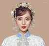 JaneVini – pinces à cheveux classiques chinoises faites à la main, boucles d'oreilles couronne, fleurs rouges anciennes, épingles à cheveux, accessoires de mariage perlés