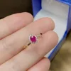 Cluster ringen Natural Ruby ingelegde ring duivenduif bloed rode dames met diamant wijsvinger modieus en klassiek hoog gevoel