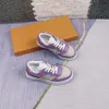 Buty dla niemowląt Klasyczne dzieci Designer dla dzieci Najwyższe Toddler Bee Sneakers Baby Boys and Girls Retro Shoe Size 26-35