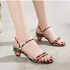 Sandals 2023 Women's Ladies Strawberry Printed Beach Party Shoes Summer Open Toe Low Heel Slip-on Crystal Slippers