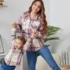 Family Matching Outfits Autumn Mom Daughter Matching Outfits Fleece Shirt Coat Plaid Warm Mommy and Me Clothes Pocket Outerwear Family Look Jacket 231129