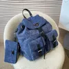 Designer ryggsäck crossbody för unisex designer slingväskor män kvinnor denim nylon tyg skolväska avslappnad helgväska vattentät tyg väska