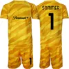 Club Team GK Long Sleeve Soccer Samir Handanovic Jerseys Set målvakt Julio Cesar Walter Zenga Onana Yann Sommer målvakt Fotbollskjorta 23/24 Herr Kids Guomi