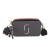 小売女性バッグ新しい2023コントラストカラー小さな正方形のバッグトレンドレターシングルショルダーメッセンジャーバッグ