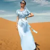 Etniska kläder muslimska mode kvinnor klänningar fjäderfjäril ärm Satin elegant vestidos dubai saudi araba kalkon islam femme