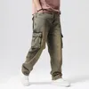 Mäns jeans män lös skateboard avslappnade byxor raka vintage hiphop denim byxor för manliga multi fickor plus storlek 30-46
