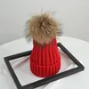 ベレー帽ロシアハ​​ット女性秋の冬の太い編み模倣ラクーンファーボールウールキャップ