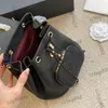 22B Italy Klassischer schwarzer Eimer-Rucksack für Damen, Mini-Kaviar-Leder, Diamant-Gitter-Geldbörse, Outdoor-Sacoche, modische Straße, Luxus-Designer-Handtasche in Schwarz, 20 x 19 cm