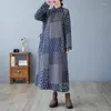 Abiti casual 2023 Inverno Madri di mezza età e anziane Abito in pile di cotone largo allentato Zen Abbigliamento stampato retrò Donna