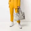 Borse per la spesa Canvas Graffiti Doodle Women Tote Cartoon Shopper Borsa da donna Borsa a tracolla grande da donna Fashion Market Oversize 220318