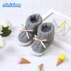 Primeiros caminhantes nascidos menina bowknot inverno quente outono infantil infantil crochet botas pré-lençal sapatos de menino de solteiro fofo 0-24m