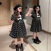 Ragazze in stile college per ragazze vestono abiti estivi per bambini per studenti di fiori per 4 5 6 7 8 9 anni Stampa per bambini Abito in chiffon nero moda 0131