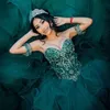 2023 볼 가운 Quinceanera 드레스 신부 가운 화려한 에메랄드 그린 연인 반짝이는 수정 구슬 환상 코르셋 백인 16 드레스 주름 통로