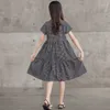 Vestido de algodón para niñas de longitud media para niñas 2022, nuevo vestido de verano para adolescentes de muy buen gusto a cuadros, botones de ropa para niños #6212 0131