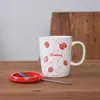 Kupalar Yaratıcı Çilek Kupa Su Kupası Basit Seramik Kahvaltı Kahve Sevimli Hediye Çay Bardakları Kawaii