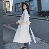 Damesgeulcoats damesjas lang 2023 Spring herfst windbreaker vintage losse overjas met riem casual Koreaanse stijl dames