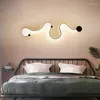 Wall Lamp Modern LED Curve Line Creative Acrylic Decorative Lighting Lustres Light For Living Room Bedroom