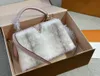 Luis Vuittons Quality Evening Mink lvse épaule capuccines Sac LouiseHandbag Handbags Fur Classic Womens Crossbody Bag S Designers Sacs Animal Skin