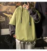 Mens Hoodies Sweatshirts Hooded Patchwork Fake Two Piece Pullover Top Student Overized Korean Fashion High Street Hip Hop Men kläder 230202