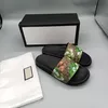 Designer glider kvinnor man tofflor märke sandaler äkta läder flip flop lägenheter glida avslappnade skor sneakers stövlar av fen 009