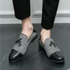 2023 neue Gold Loafer Schuhe für Männer Karree Hochzeit Slip-On Männer Schuhe Chaussures Pour Hommes männer Schuhe d2B1