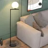 Lampy podłogowe Postmodernistyczne luksusowe lampy LED salon sofa sofa sypialnia nocna prosta kreatywność nordycka