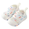 First Walkers Baby Girl Shoes Classic Net Sneakers Born Boys Girls Spädbarn Toddler Soft Sole Antislip 230202