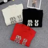 여름 짧은 슬리브 티셔츠 여자 양모 스웨터 3D 자수 승무원 목 목마 MIU 디자이너 Tshirt 여자 풀오버 스웨터