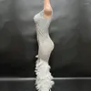 Stage Wear Robe de plumes de diamant d'argent sans manches Femmes Anniversaire Célébrer Outfit Robes de soirée Costumes de danseuse XS5774