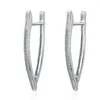 Boucles d'oreilles à dos en argent Sterling 925 pour femme et fille, bijoux simples en Zircon blanc clair et doux, Triangle de tempérament en V