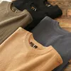 メンズセーターメンズ秋と冬のソリッド汎用丸い首の厚いボトムシャツニットウェアファッションファッション