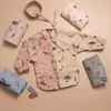 Bavoirs Burp Chiffons Petit Garçon Fille Peinture Smock Babys Doux Bavoir Imperméable Enfant Repas Tablier À Manches Longues Enfant Tissu D'alimentation Réglable 230202