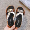 Slipper 2022 Summer New Style Kids Drag Pin Foot Vacation Beach Wear Girls Flat Sandals and Slippers Sequins Non-slip Hot for Children 0203