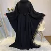 エスニック服最新のエレガントなバットスリーブロングイスラム教徒のペニョワールの女性ドレスタッセルデザインマクロークドバイイスラムターキーアバヤF1974