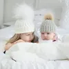 Boinas Mujeres lindas Bebé Niño Cálido Invierno Tejido de lana Gorro de piel Pom Bobble Hat Crochet Cap 5 colores