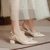サンダル2023スタイルbaotou女性夏ハイヒールの正方形のつま先ストラップパール妖精の厚いかかと靴