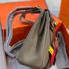 Luxury Designers Fashion ado Bag 22cm Women Totes Borse a tracolla con chiusura timbrata Lady Borsa in vera pelle Plain OOTD zaino
