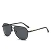 透明なメガネデザイナーサングラス男性女性スタイルの金属偏光子眼鏡眼鏡0121クラシック品質偏光豪華なゴーグルビーチサングラス