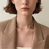 Necklace perla artificiale Donne vintage Sfigto di girocollo fatto a mano Shory Tiny Chain Fashion Choker Ciondolo Elegante Collaro di metallo 40 cm