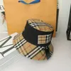 2024 Hat de seau de mode pour homme femme Street Cap chapeaux ajusté 5 Couleur avec lettres de haute qualité 7Z38 2898