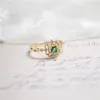 Pierścień Solitaire 2021 Nowy uroczy 14K prawdziwy złoty temperament szmaragdowe pierścienie dla kobiet Regulowana design Piękna biżuteria błyszcząca aaa cyrkonia impreza y2302