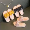 Slipper Meisjes Slippers met Bont Zomer Leuke Vlinder Prinses Kinderschoenen voor Meisjes Binnen en Buiten Effen Zachte Kinderen Platte Sandalen