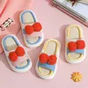 Slipper Princess Red Bow Color, соответствующий милые крытые тапочки, открытые ноги для детей моды 2022 Four Seasons All-Match, не скользящие повседневные туфли 0203