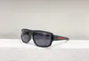 Lunettes de soleil femmes pour femmes hommes lunettes de soleil Style de mode pour hommes protège les yeux UV400 lentille avec boîte aléatoire et étui 03WF