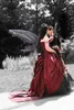 Bröllopsklänning andra klänningar medeltida svart och mörkröd gotisk plus storlek ruffle country klänning spetsjacka maskerad kostym fest slitage